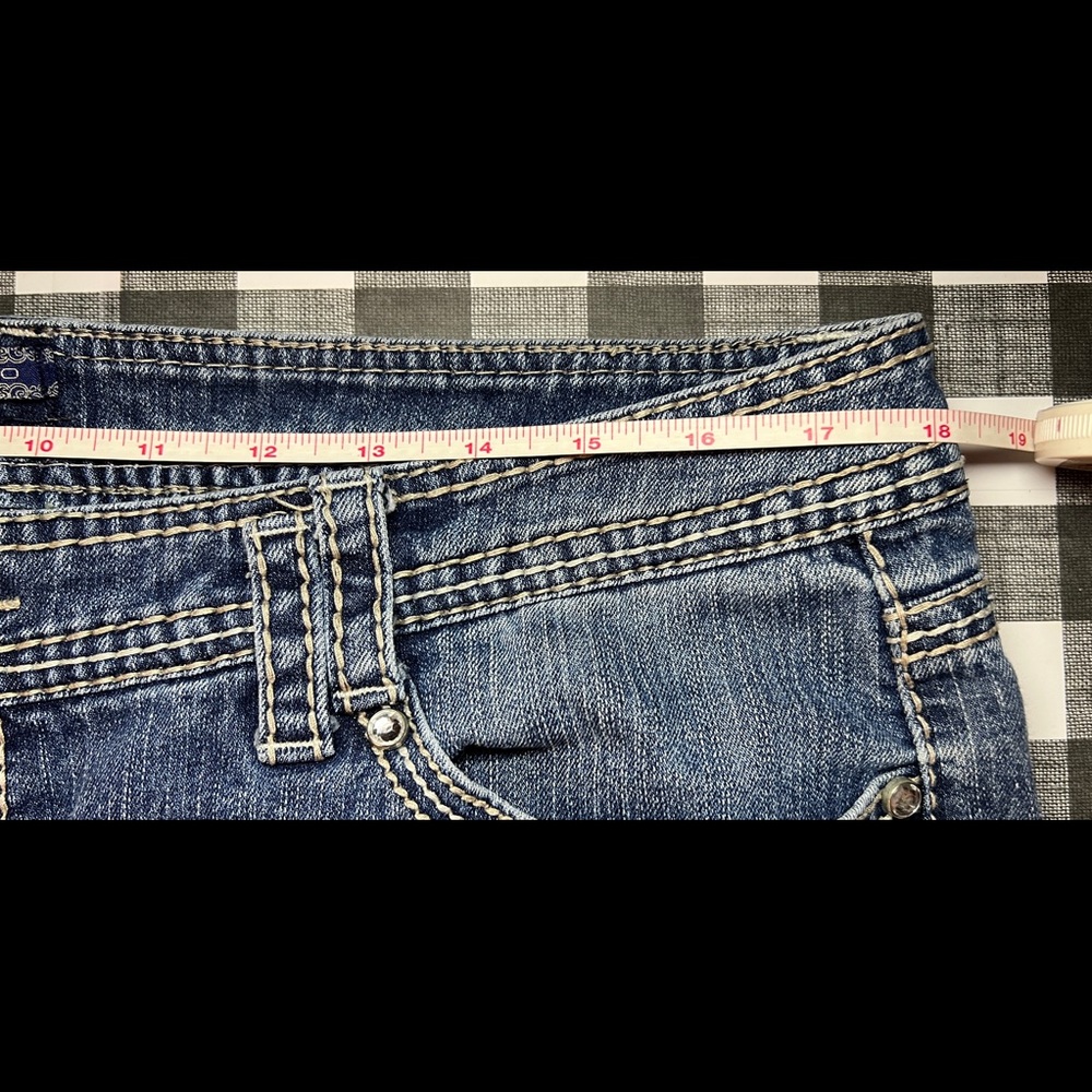 3/$20 Bandolino Inara Rhinestone Jeans - Picture 4 of 5